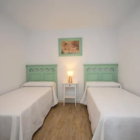 Apartment Poniente 4 *